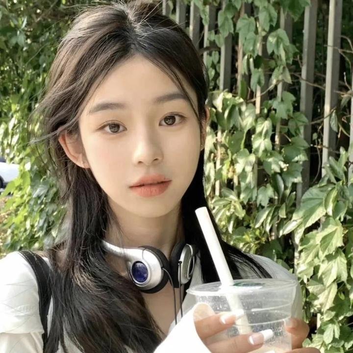 乌龙小姐